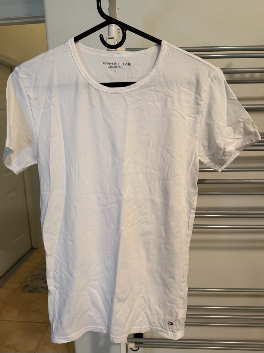 Tommy Hilfiger Women’s White Crew Neck T-Shirt
